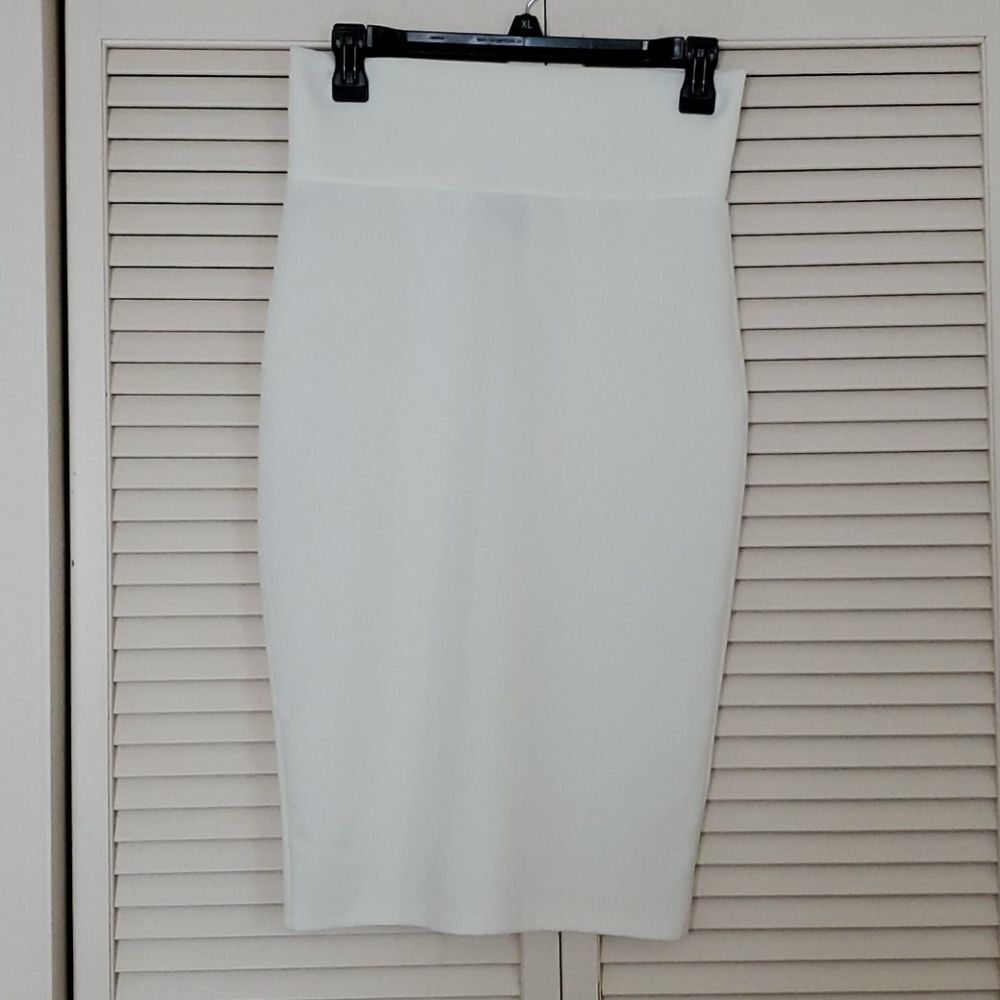 Revamped White pencil skirt